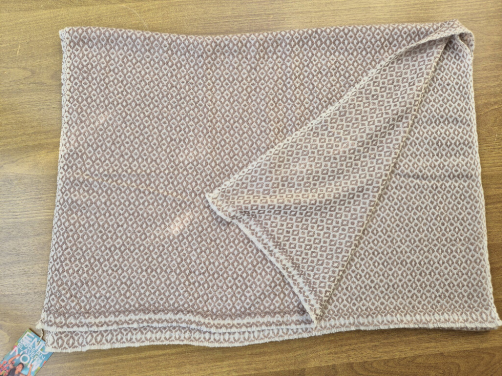 LWH Kaschmir-Schal | Helles Kupfer & Creme | Rautenmuster | weich & strukturiert | 66×190 cm